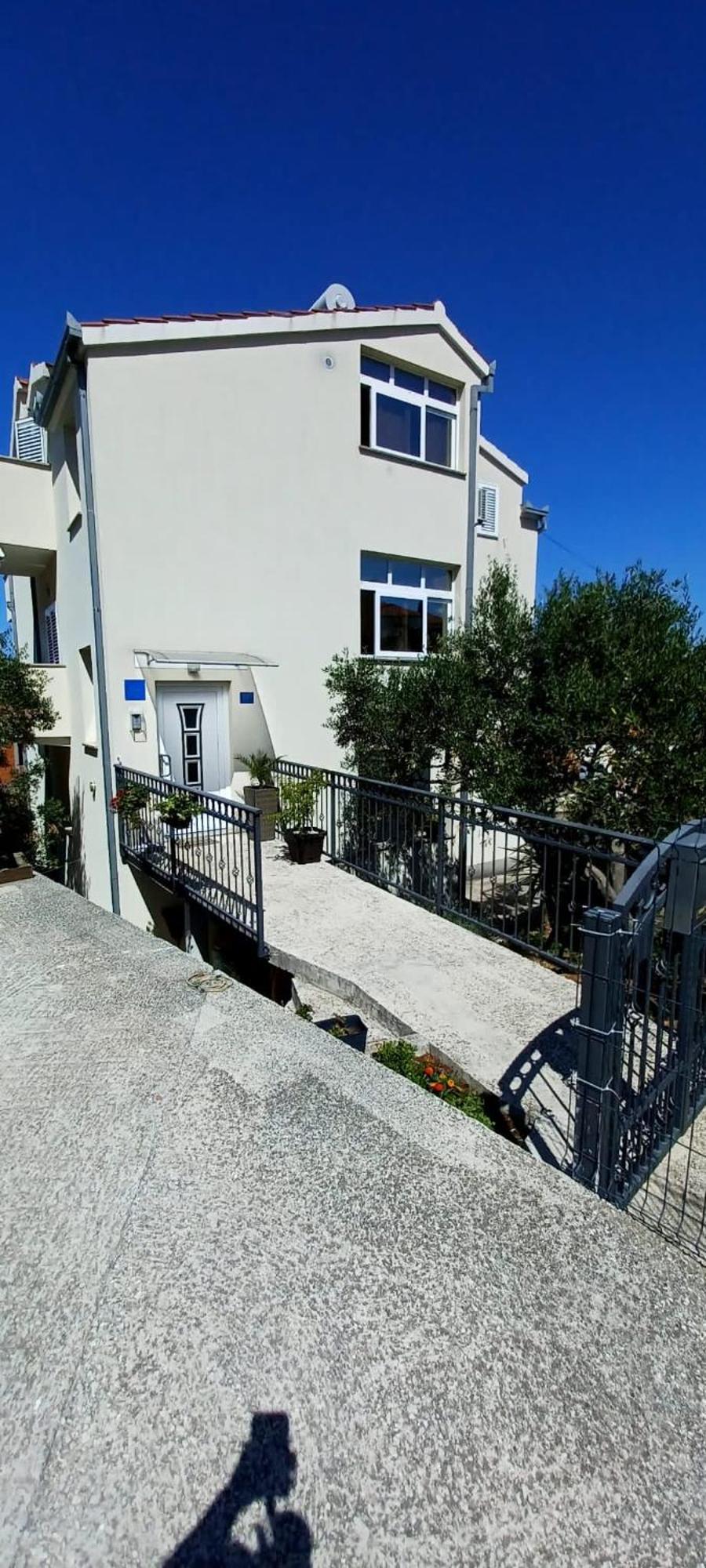 Apartman Nives Apartment Trogir Ngoại thất bức ảnh